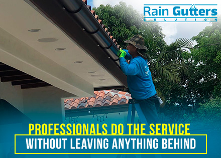 Rain Gutter Cleaning in South Florida